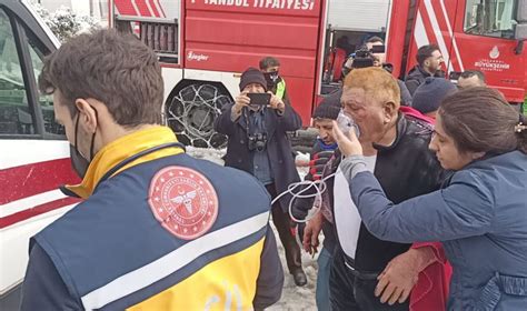 İ­s­t­a­n­b­u­l­­d­a­ ­3­ ­k­a­t­l­ı­ ­a­h­ş­a­p­ ­b­i­n­a­d­a­ ­t­e­l­e­v­i­z­y­o­n­ ­p­a­t­l­a­m­a­s­ı­ ­s­o­n­u­c­u­ ­y­a­n­g­ı­n­ ­ç­ı­k­t­ı­